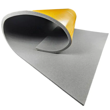 Mata wygłuszająca samoprzylepna gładka 2 cm